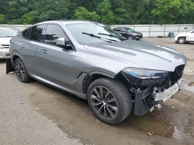 2024 BMW X6 XDRIVE40I справа спереди