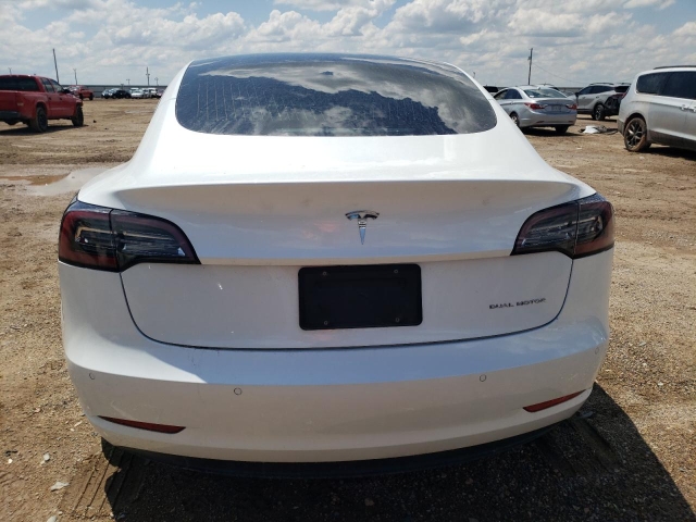 2020 TESLA MODEL 3 сзади