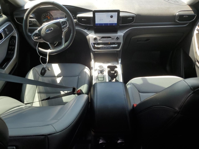 2021 FORD EXPLORER XLT салон 2