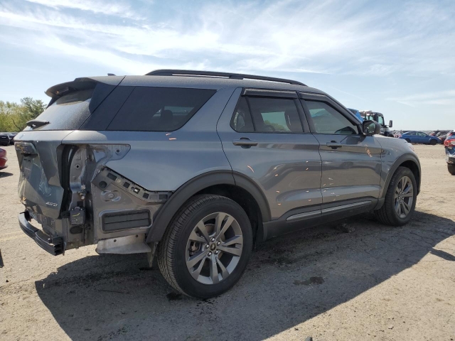 2021 FORD EXPLORER XLT справа сзади