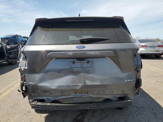 2021 FORD EXPLORER XLT сзади