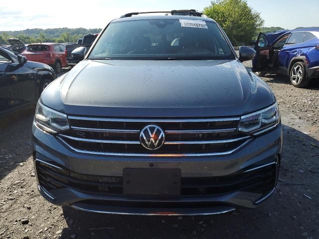 2022 VOLKSWAGEN TIGUAN SEL R-LINE спереди