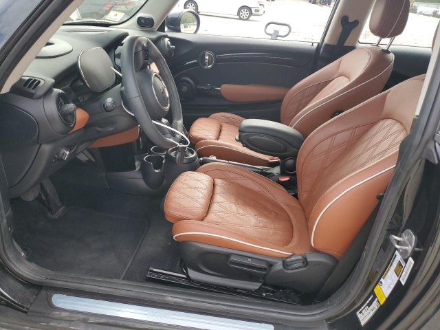 2023 MINI COOPER салон 1