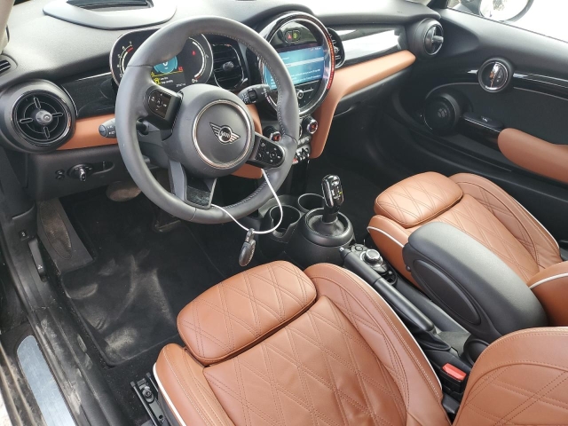 2023 MINI COOPER салон 2