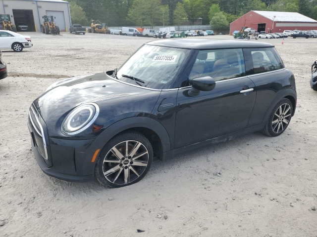2023 MINI COOPER слева спереди