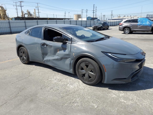 2023 TOYOTA PRIUS PRIME SE справа спереди