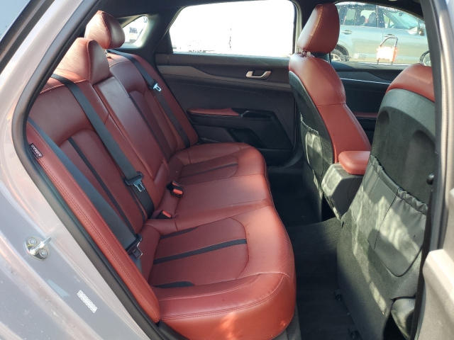 2024 KIA K5 GT LINE салон 3