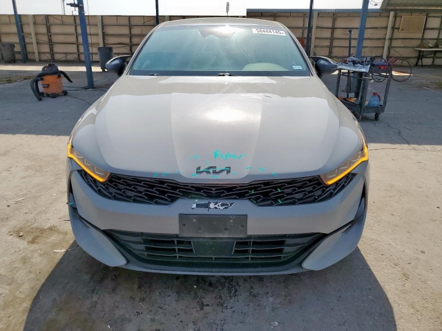 2024 KIA K5 GT LINE спереди