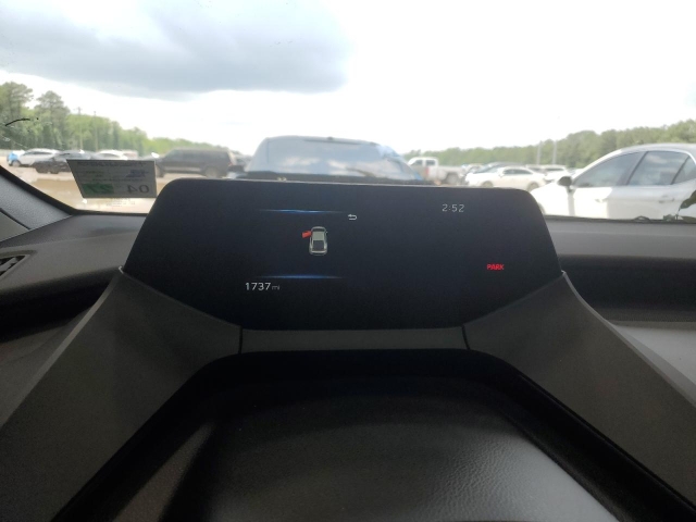 2025 TOYOTA PRIUS LE панель