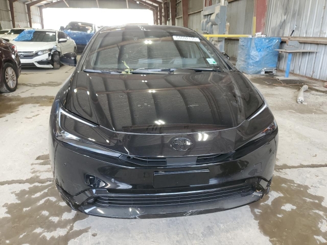 2025 TOYOTA PRIUS LE спереди