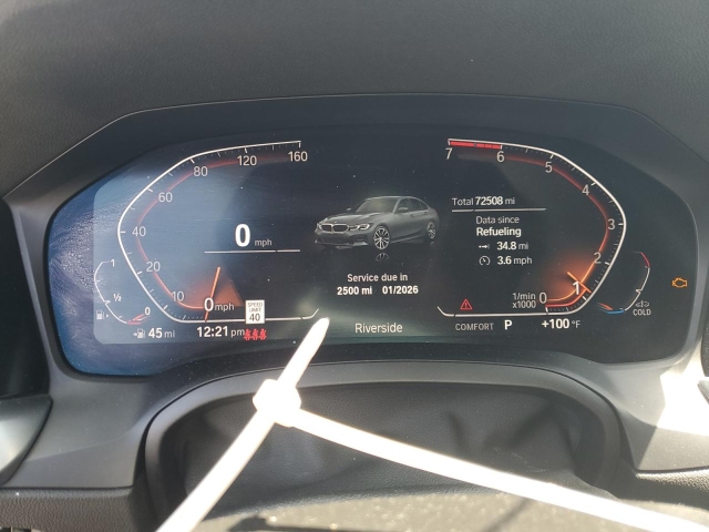 2021 BMW 330I панель