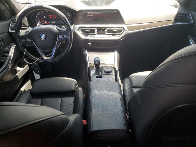 2021 BMW 330I салон 2