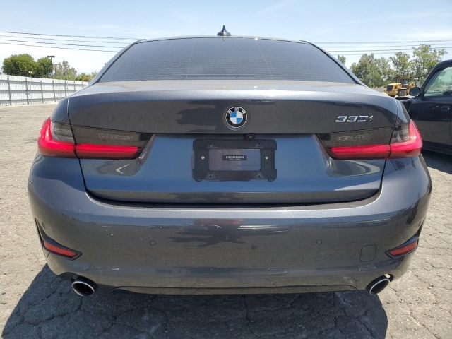 2021 BMW 330I сзади