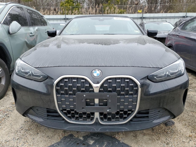 2021 BMW 430I спереди