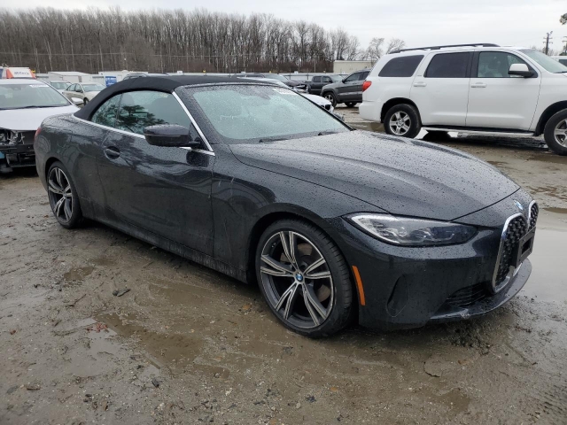 2021 BMW 430I справа спереди