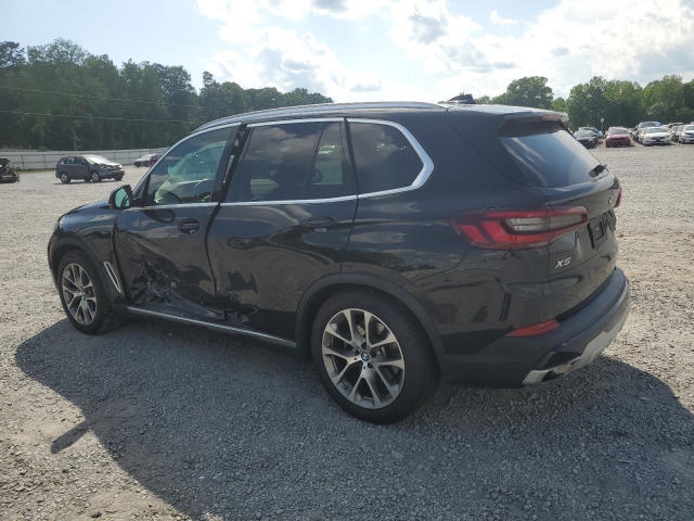 2021 BMW X5 XDRIVE45E слева сзади