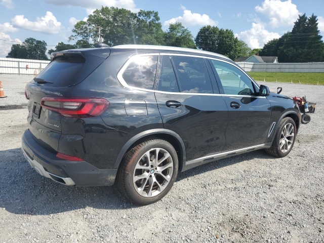 2021 BMW X5 XDRIVE45E справа сзади