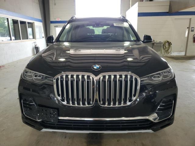 2021 BMW X7 XDRIVE40I спереди