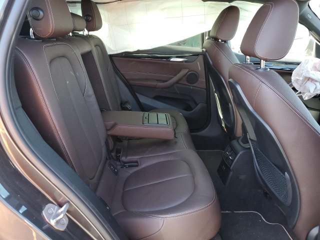2022 BMW X1 XDRIVE28I2022 салон 4