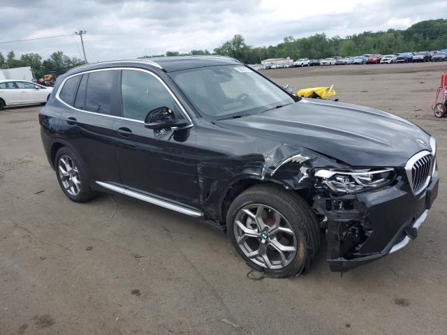 2022 BMW X3 XDRIVE30I справа спереди