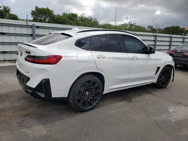 2022 BMW X4 M справа сзади