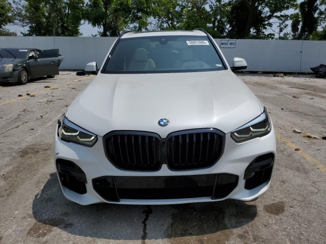 2022 BMW X5 XDRIVE40I спереди