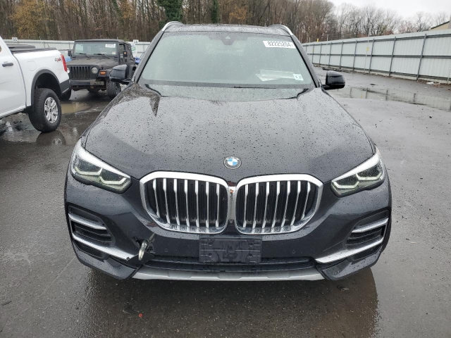 2022 BMW X5 XDRIVE40I спереди