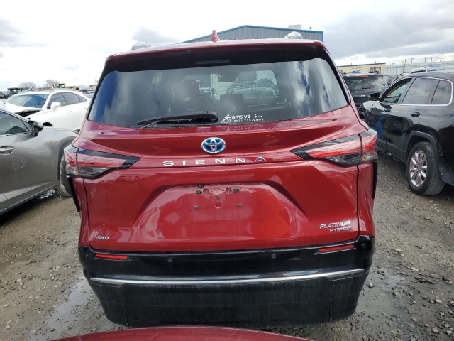 2022 TOYOTA SIENNA LIMITED сзади