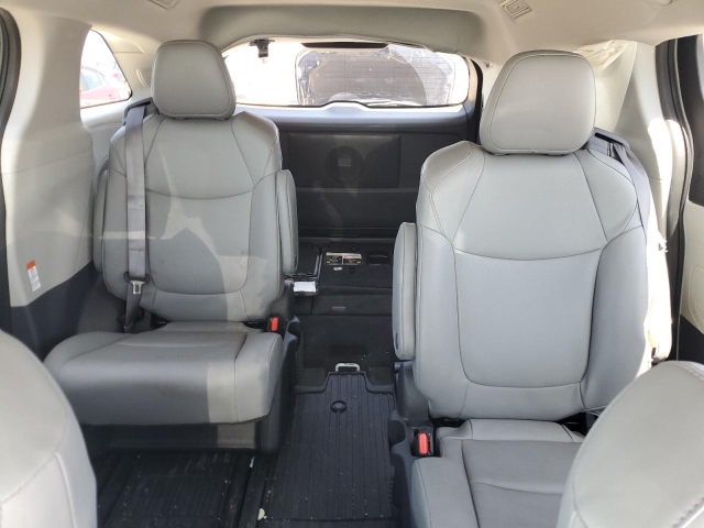 2022 TOYOTA SIENNA XLE салон 3