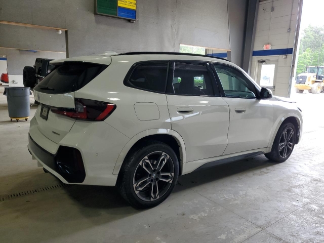 2023 BMW X1 XDRIVE28I справа сзади