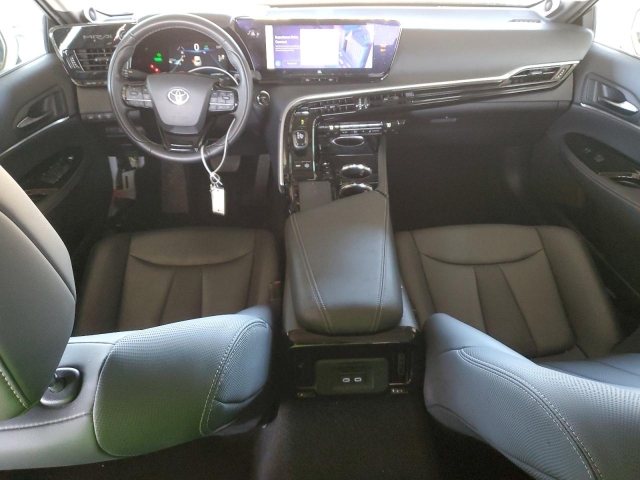 2023 TOYOTA MIRAI XLE салон 2