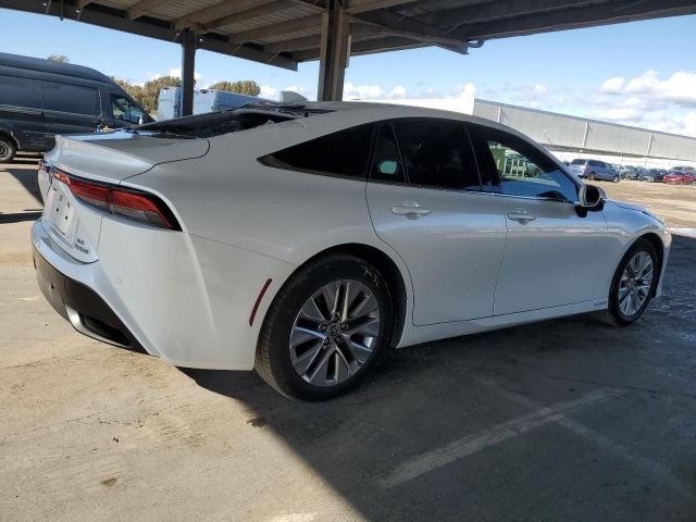 2023 TOYOTA MIRAI XLE справа сзади