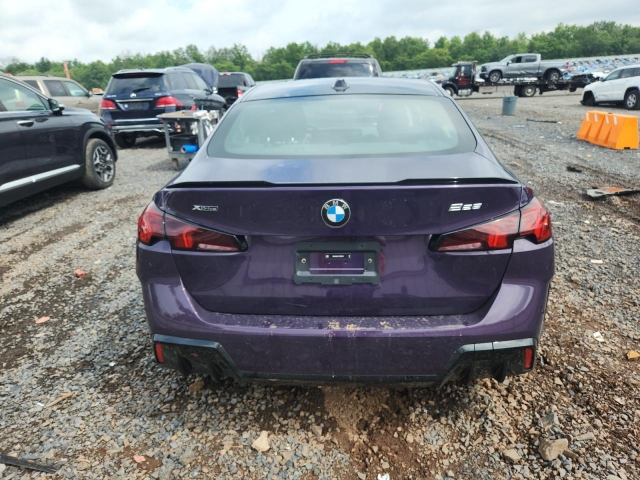 2025 BMW 228XI сзади