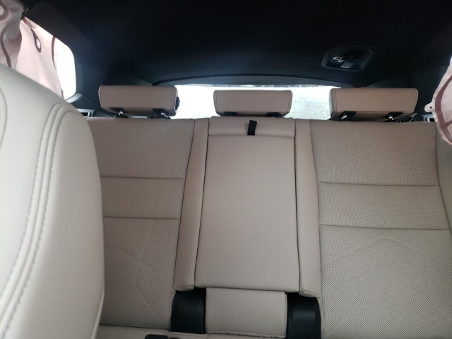 2025 BMW X1 XDRIVE28I салон 3