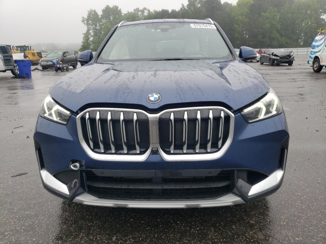 2025 BMW X1 XDRIVE28I спереди