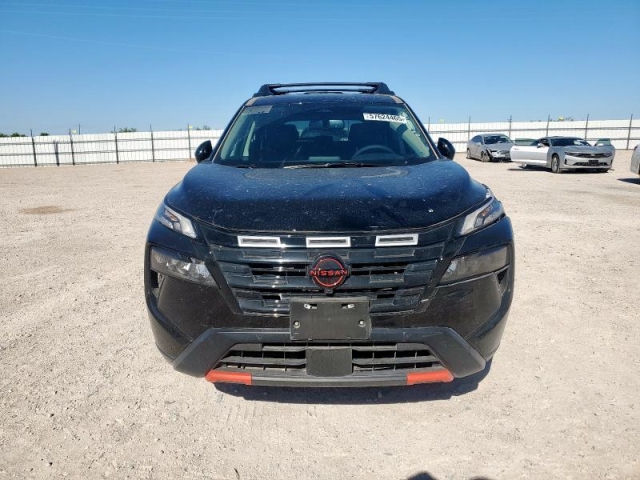 2025 NISSAN ROGUE SV спереди