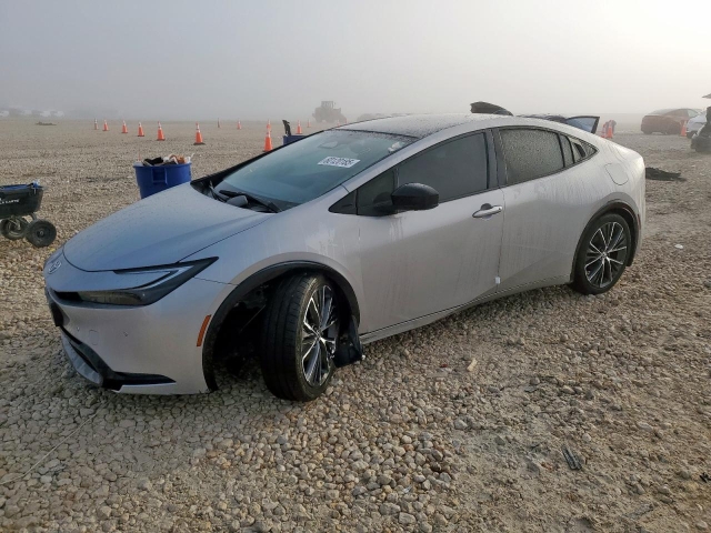 2025 TOYOTA PRIUS LE слева спереди