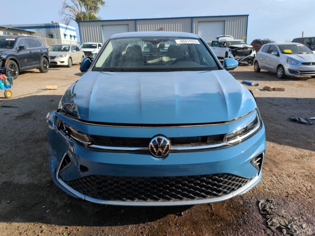 2025 VOLKSWAGEN JETTA S спереди
