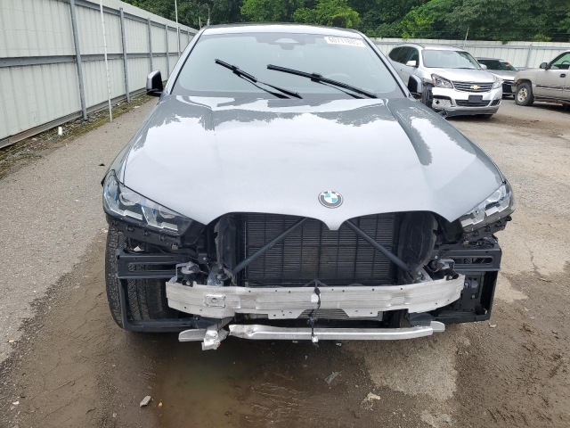 2024 BMW X6 XDRIVE40I спереди