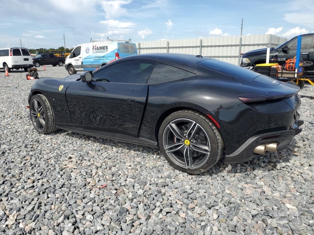 2022 FERRARI ROMA слева сзади