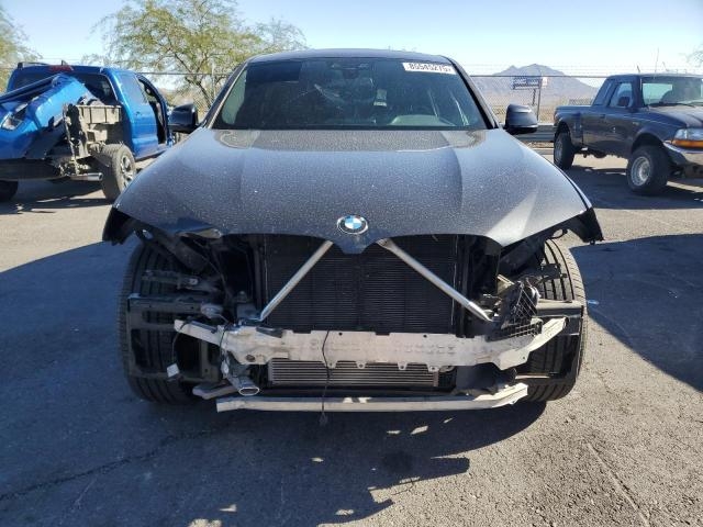 2021 BMW X4 XDRIVE30I спереди 