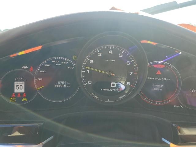 2021 PORSCHE PANAMERA 4 E-HYBRID панель 