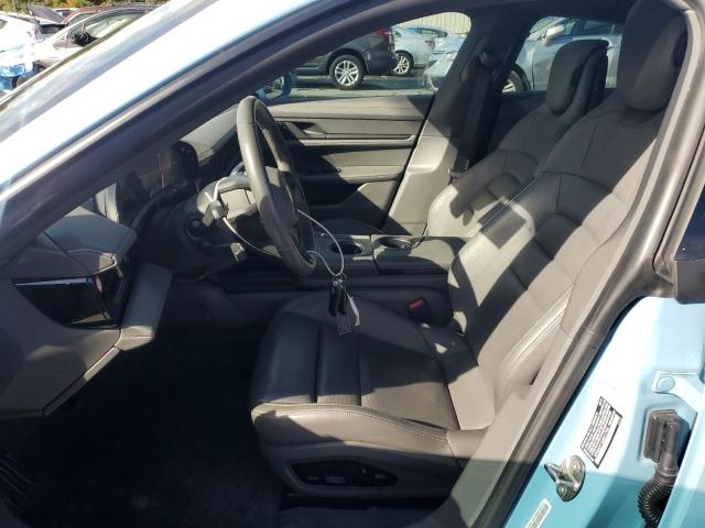 2021 PORSCHE TAYCAN салон1 