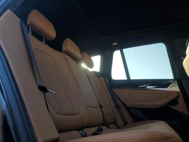 2022 BMW X3 XDRIVE30I салон сзади2