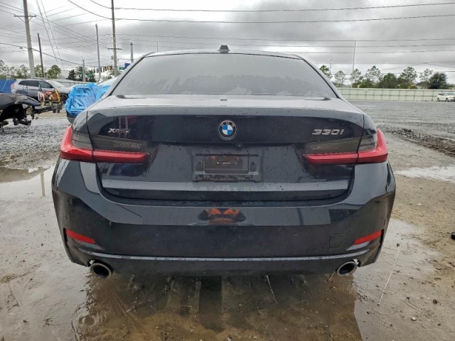 2023 BMW 330XI сзади 