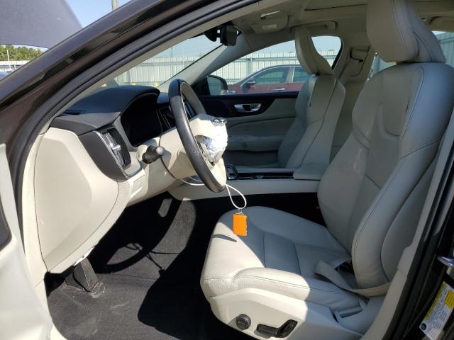 2024 VOLVO S60 PLUS салон2 