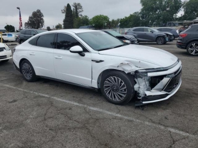 2025 HYUNDAI SONATA HYBRID справа спереди